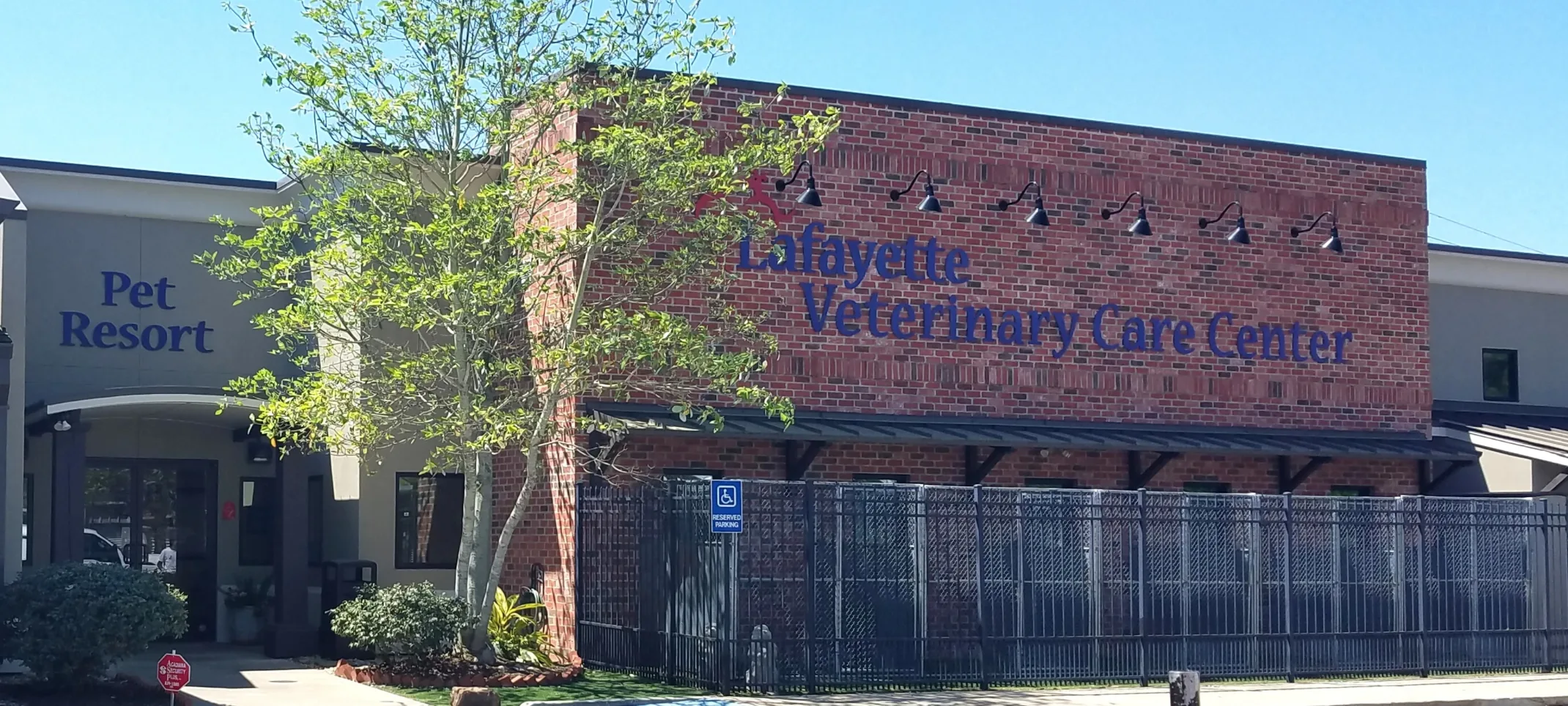Lafayette Veterinary Care Center's kennels, outside