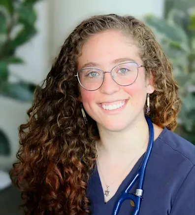 Photo of Ilana Weisberg Photo of Ilana Weisberg