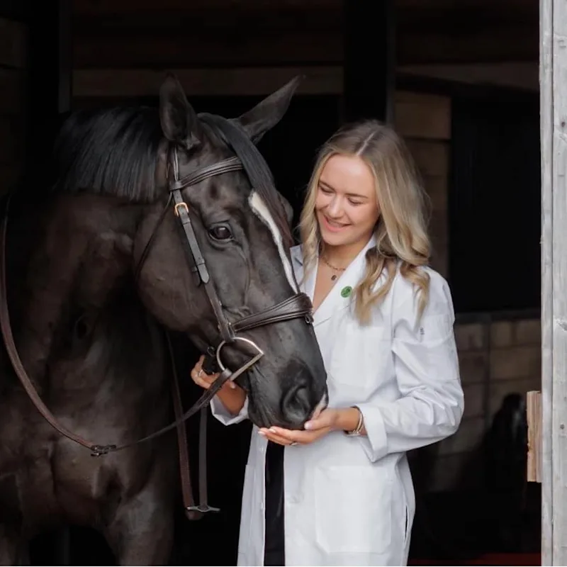 Dr. Lane Yuill Dr. Lane Yuill