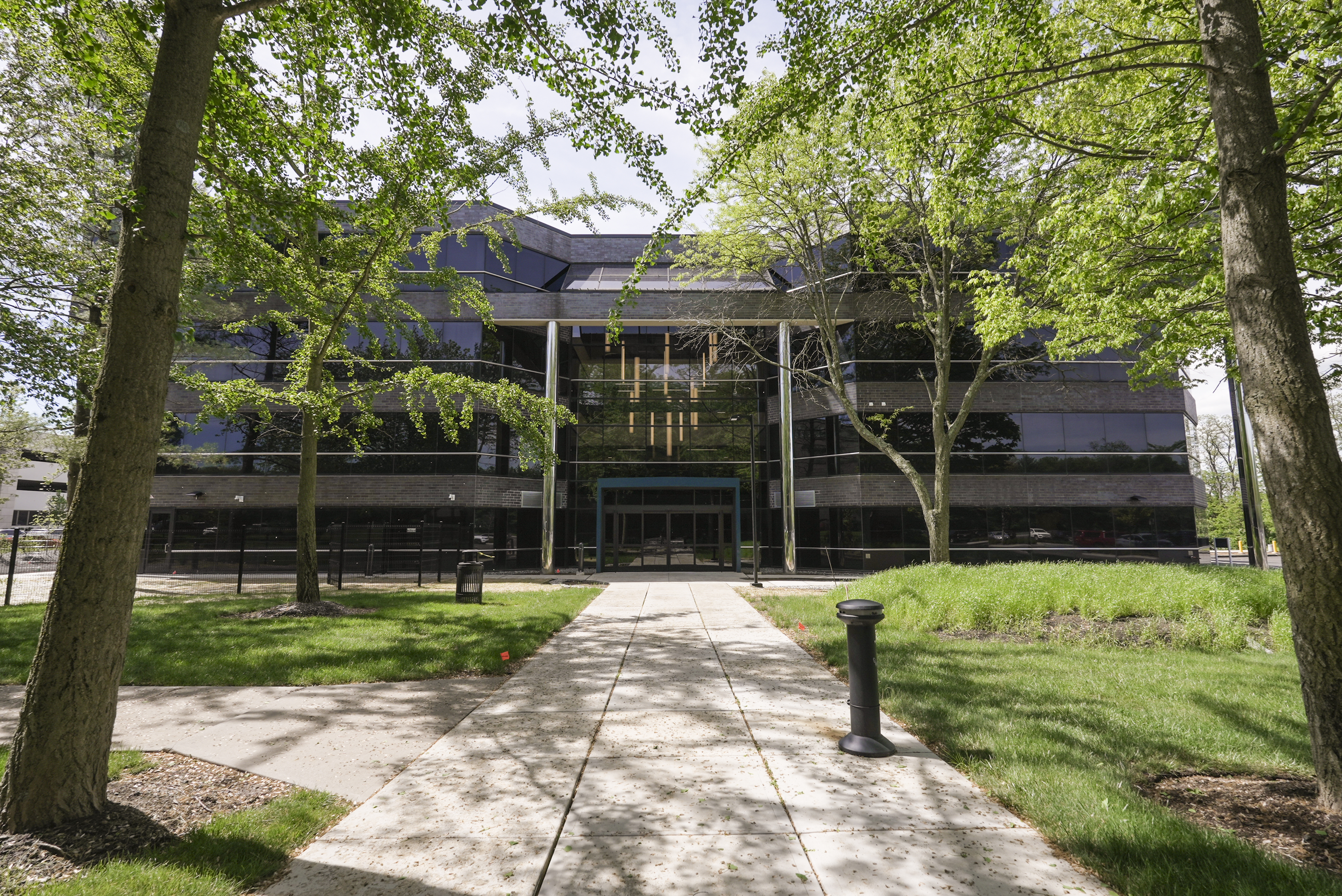 Red Bank Veterinary Hospital Tinton Falls facility