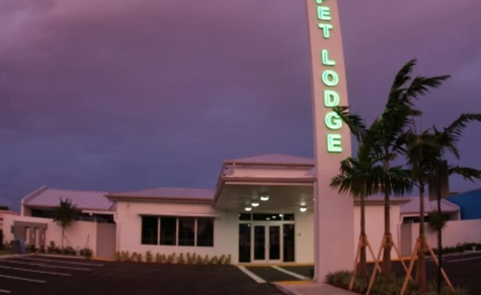 Lauderdale Pet Lodge Exterior at Night Lauderdale Pet Lodge Exterior at Night