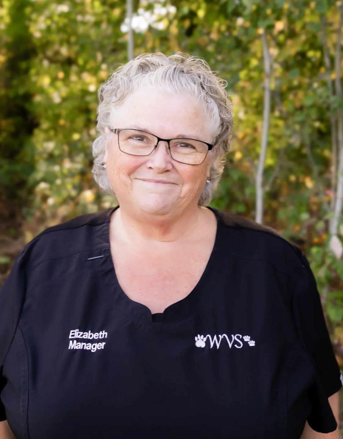 Elizabeth Dupuis looking cheerful Elizabeth Dupuis looking cheerful