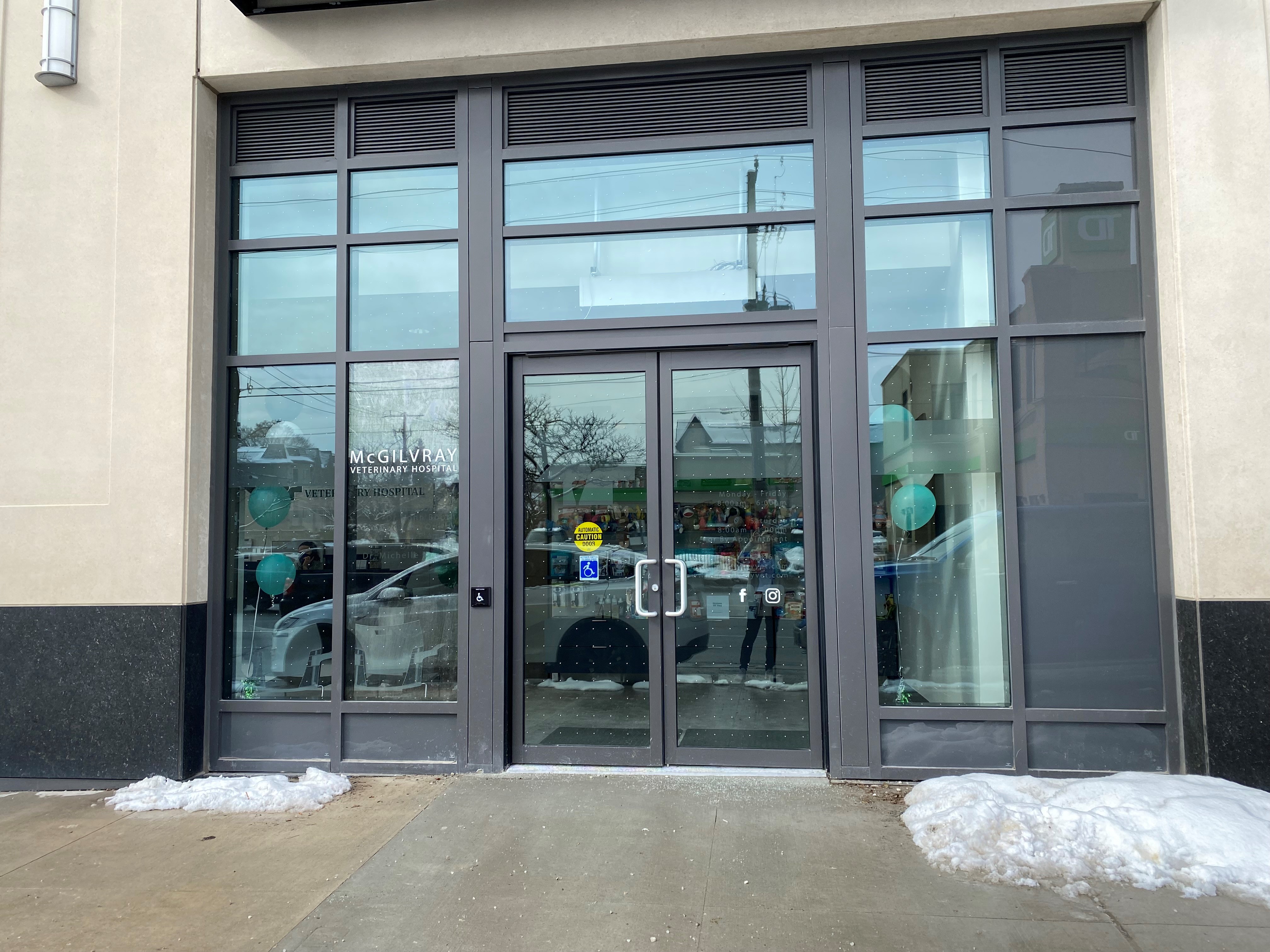 McGilvray Veterinary Hospital 0708 - Entrance 3