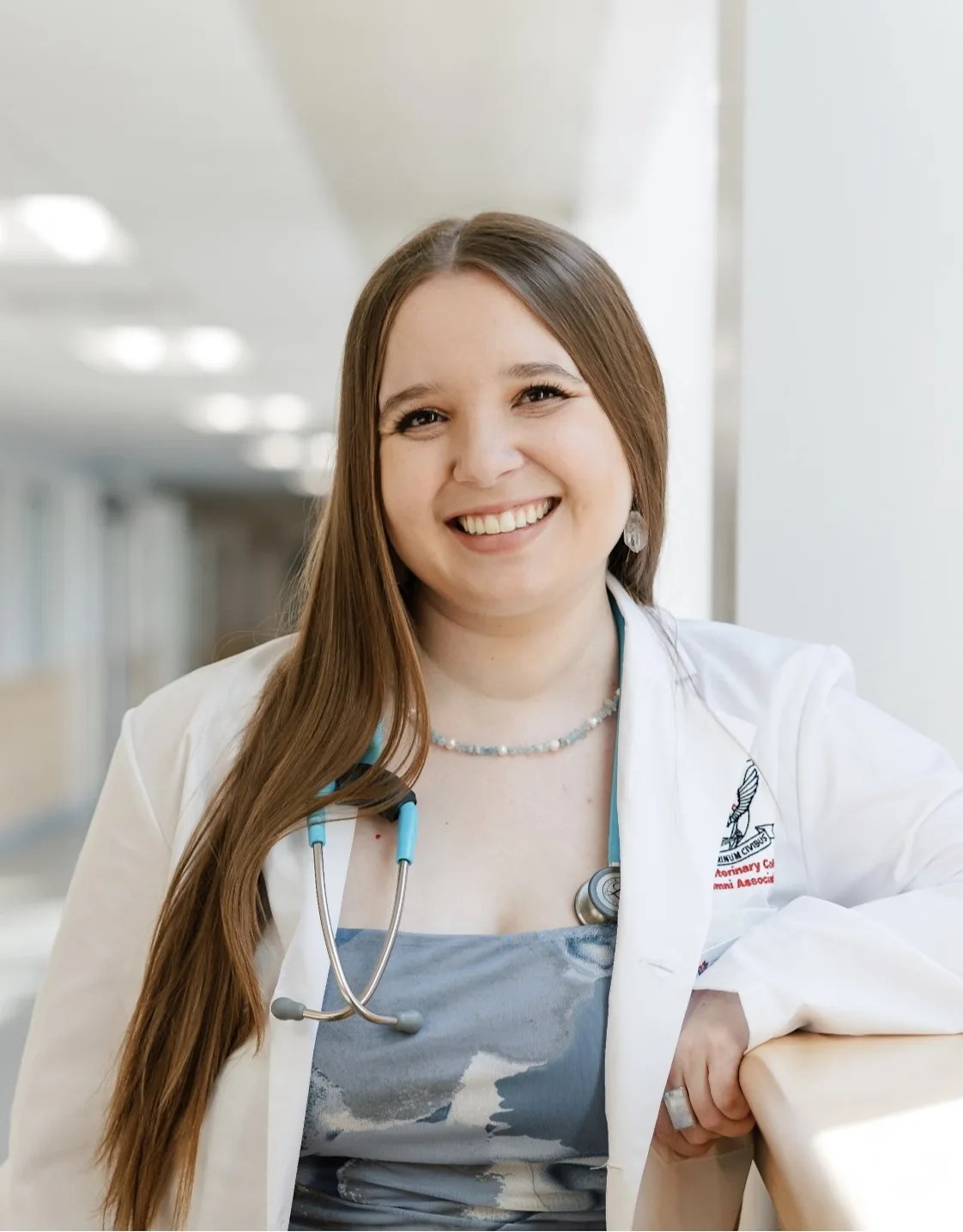 Dr. Julie Pedersen Dr. Julie Pedersen