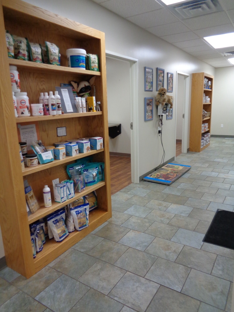 Lakeview Animal Hospital Hallway