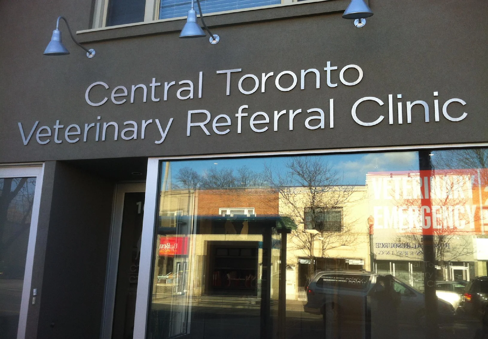 Central Toronto Veterinary Referral Clinic Building Central Toronto Veterinary Referral Clinic Building