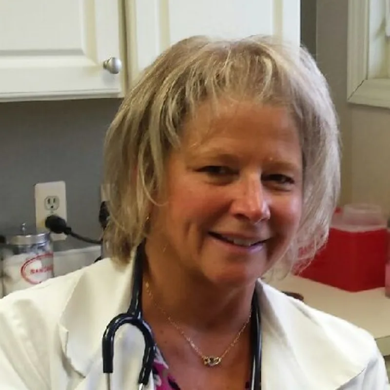 DVM Anita Greenberg smiling at the camera DVM Anita Greenberg smiling at the camera