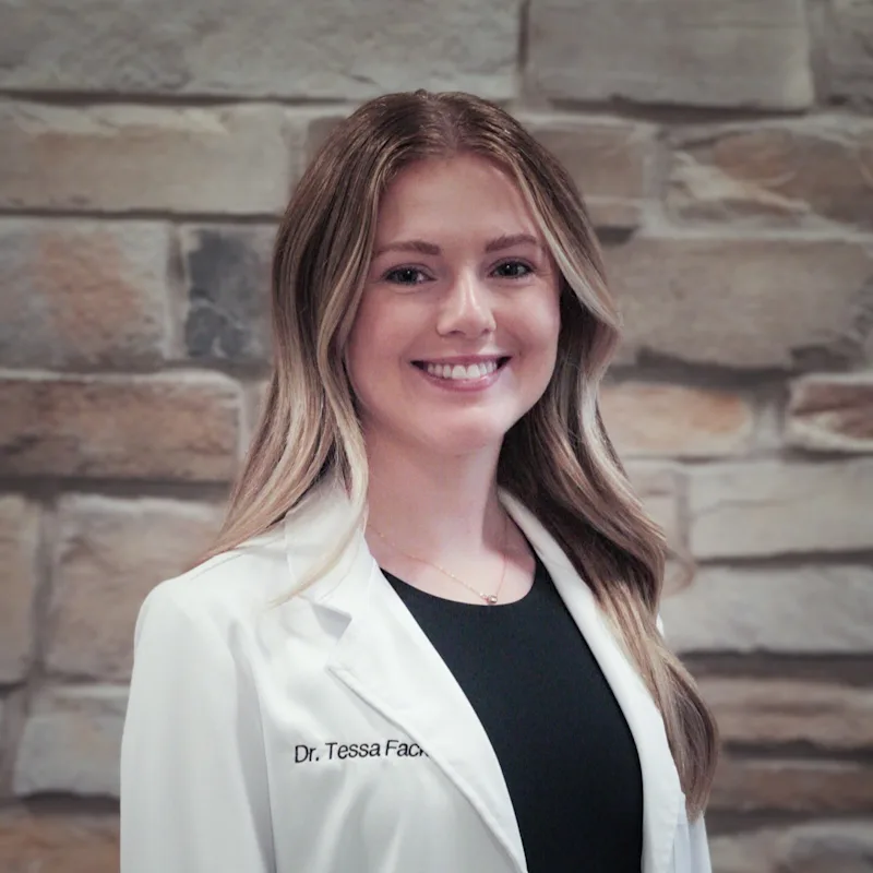 Dr. Tessa Fackler Dr. Tessa Fackler