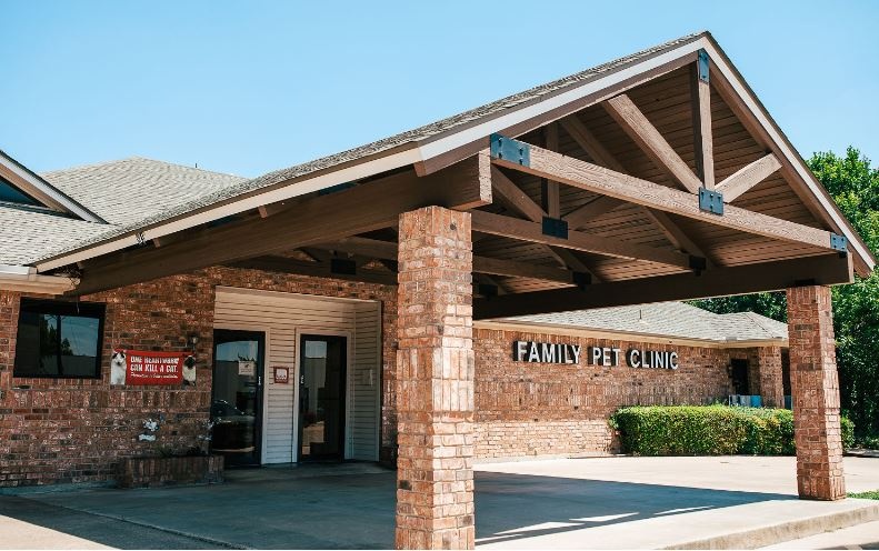 The Front Entrance at Family Pet Clinic (North Richland)