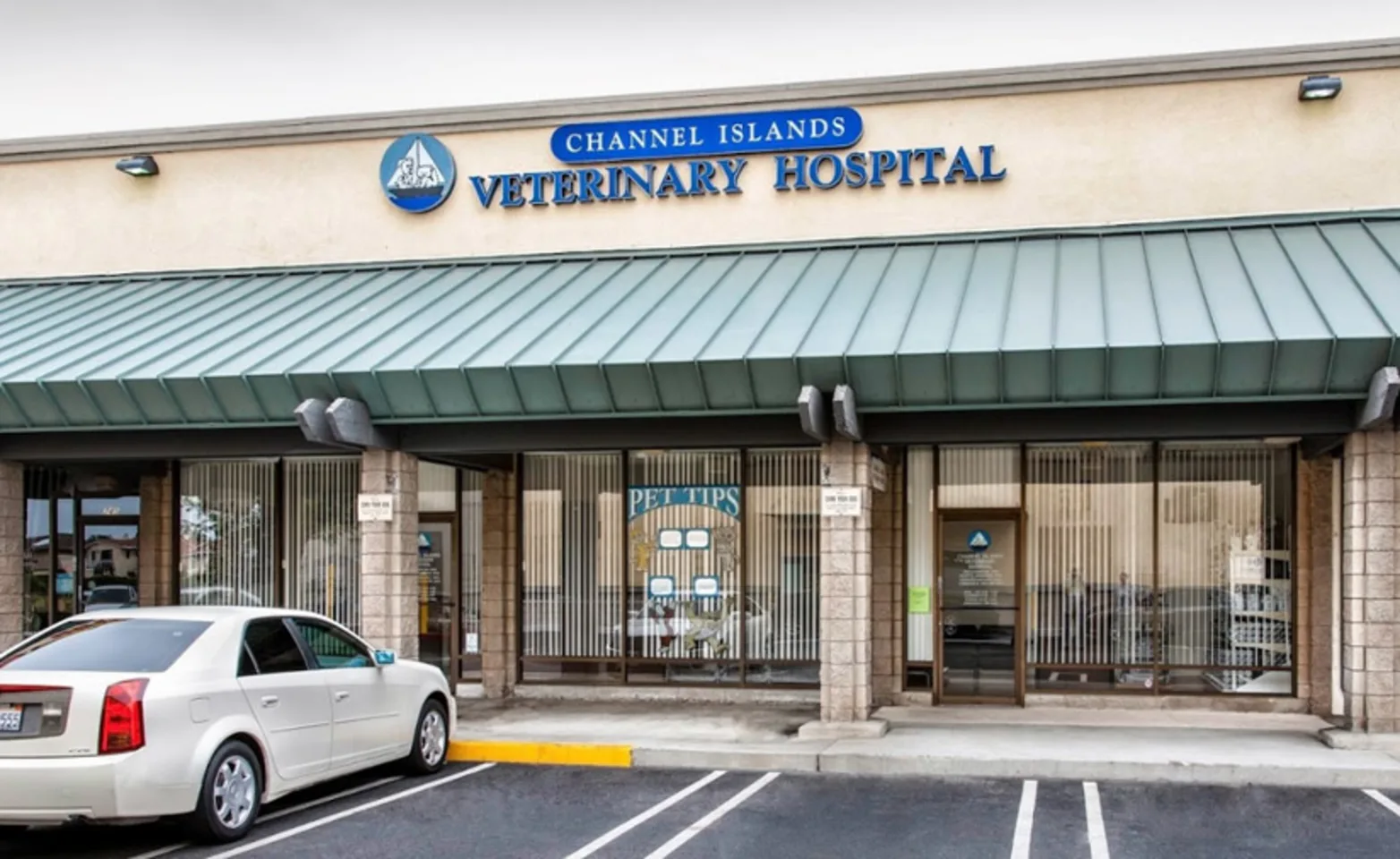 Building Exterior of Channel Islands Veterinary Hospital Building Exterior of Channel Islands Veterinary Hospital
