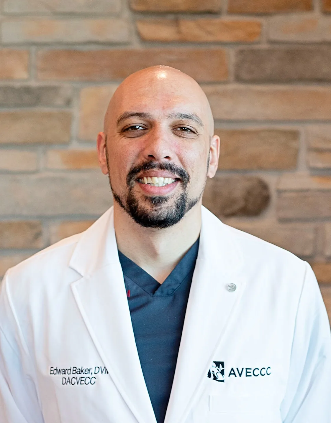 Dr. Edward Baker, DACVECC Dr. Edward Baker, DACVECC