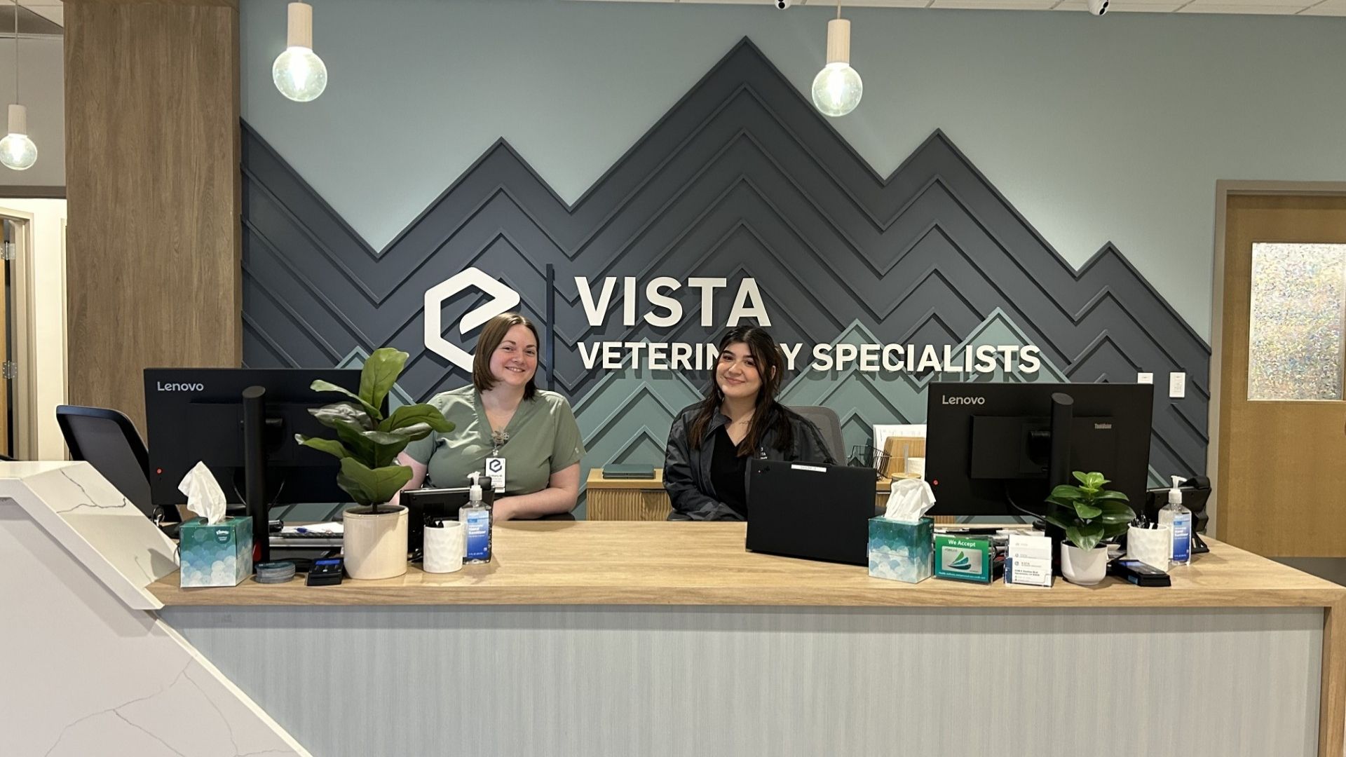 Vista Veterinary Specialists Customer Service Representatives