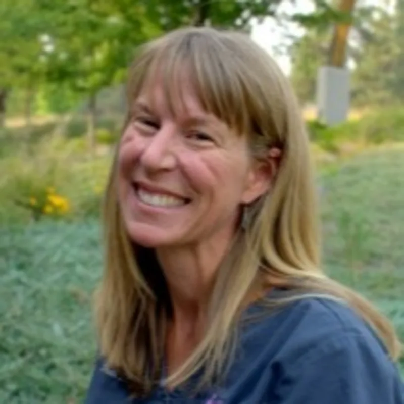 Dr. Ruth Loomis in nature Dr. Ruth Loomis in nature