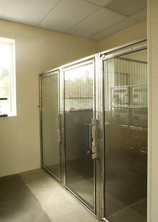 The Center for Bird and Exotic Medicine Indoor Boarding