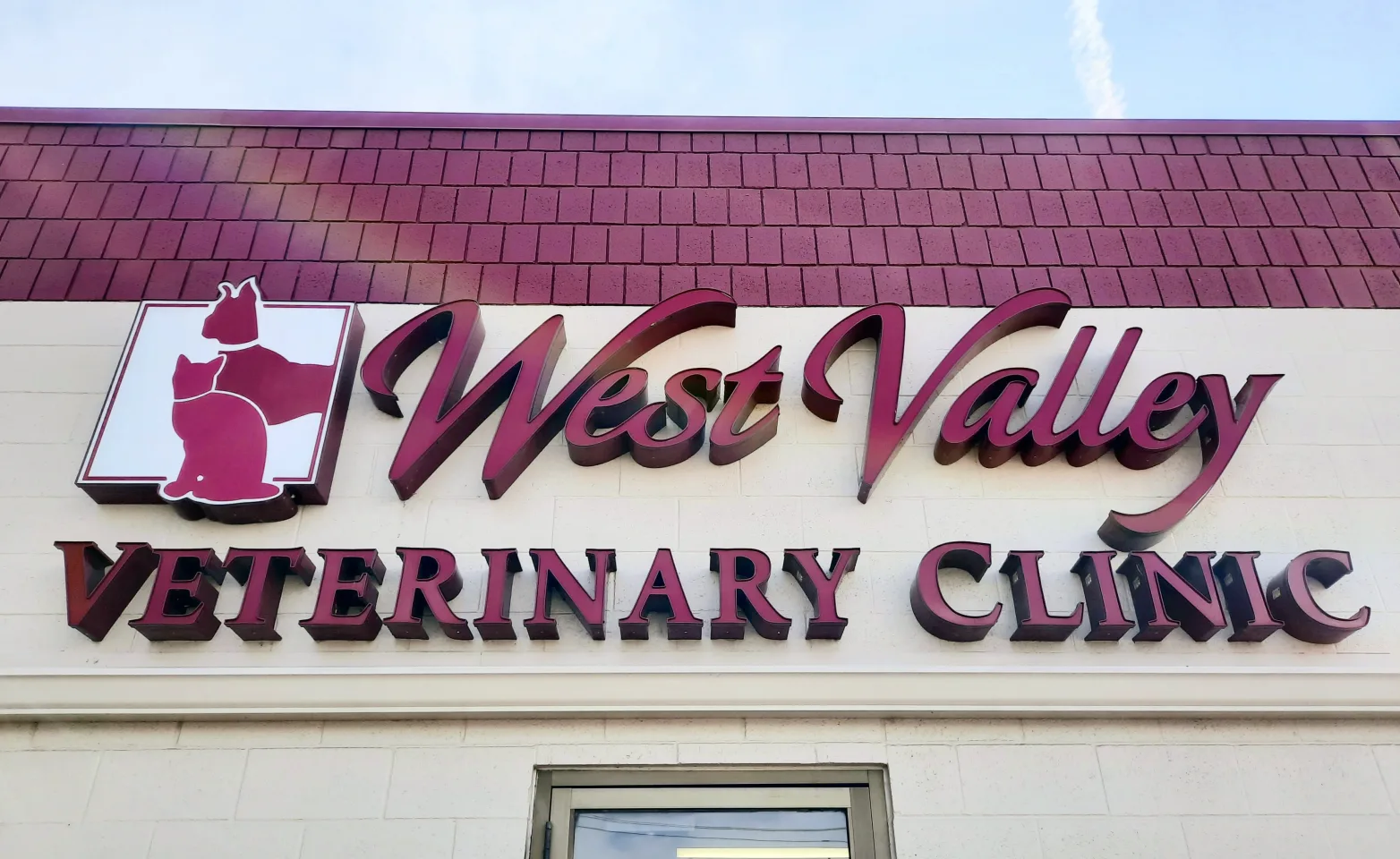 West Valley Veterinary Clinic Entrance and outdoor signage