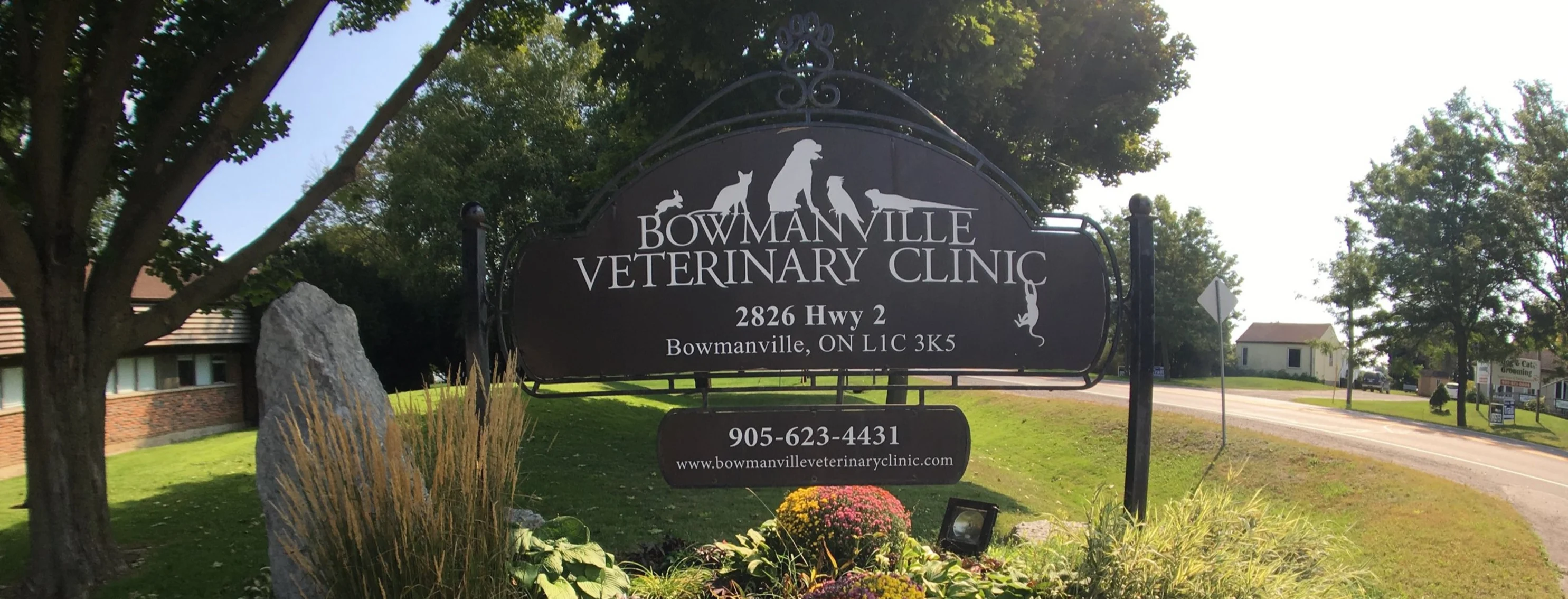 Bowmanville Veterinary Clinic sign