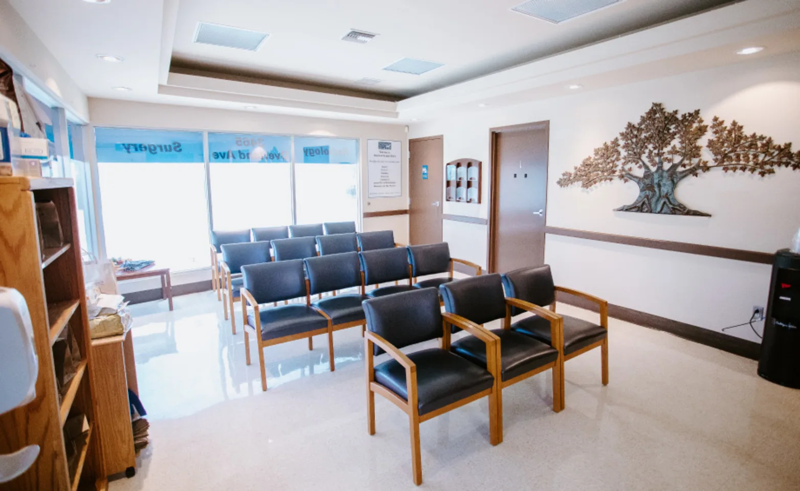 Front Lobby at Overland Veterinary Clinic Front Lobby at Overland Veterinary Clinic