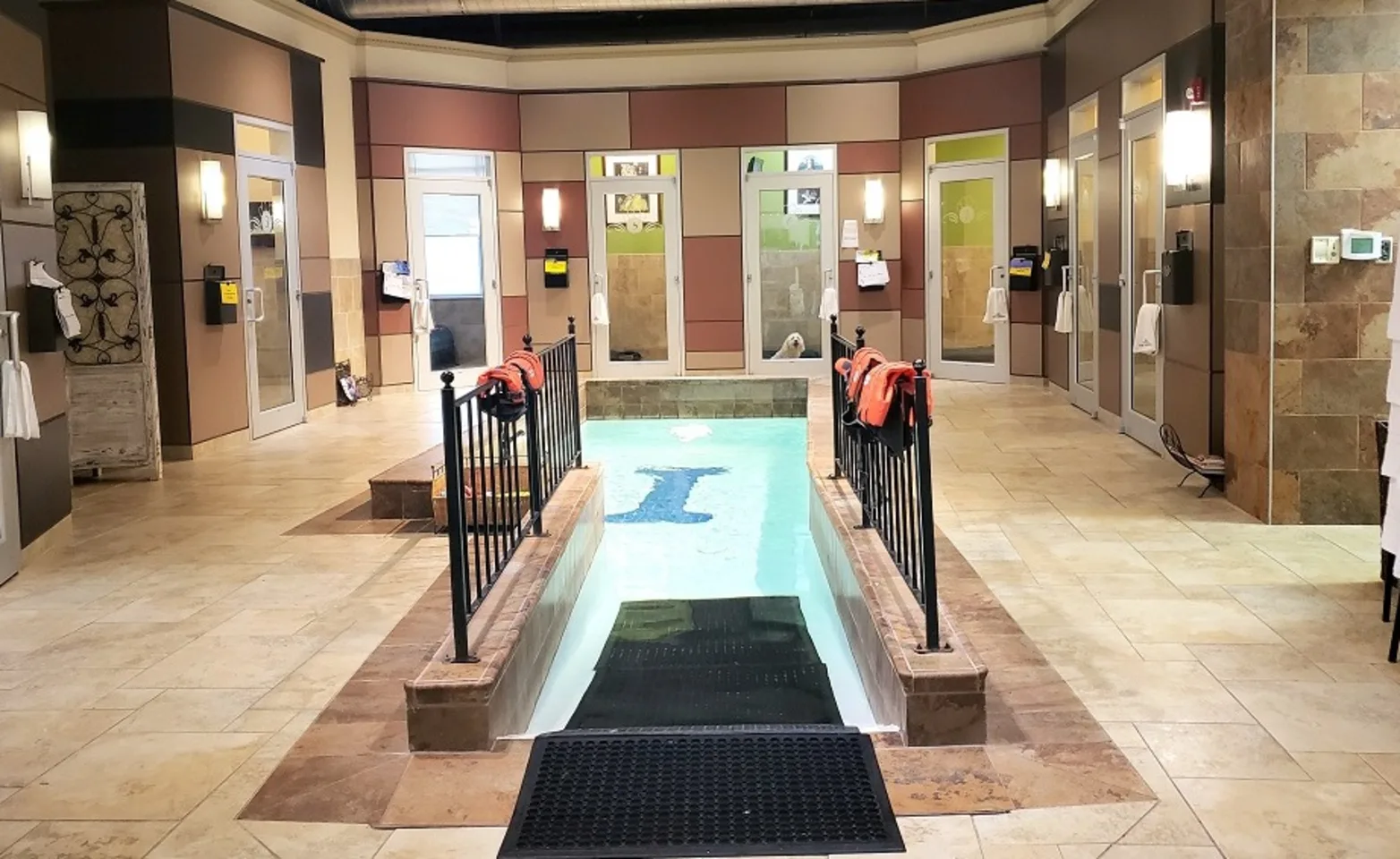 Poolside Suites Poolside Suites