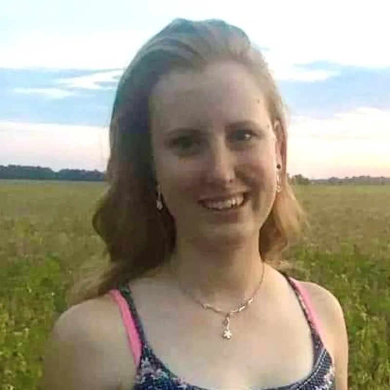 Veterinary Technician Alicia Hasselbring Veterinary Technician Alicia Hasselbring