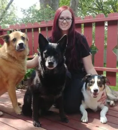 Shannon Patton with three dogs Shannon Patton with three dogs