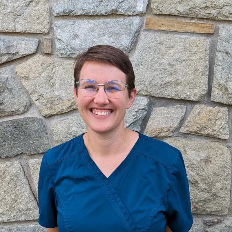 Dr. Alexandra Beringer Dr. Alexandra Beringer