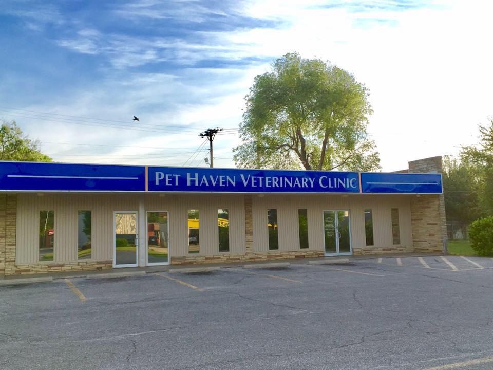 A photo of the front of Pet Haven Veterinary Clinic