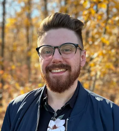Dr. Graeme Shelton Dr. Graeme Shelton
