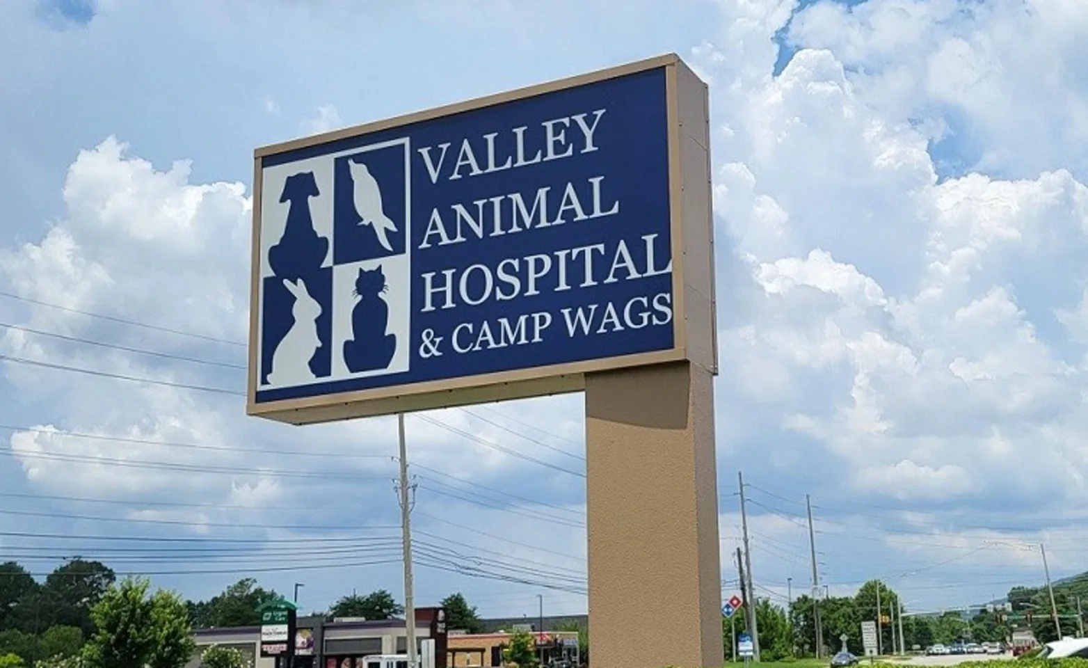 Valley Animal Hospital & Pet Resort's street sign Valley Animal Hospital & Pet Resort's street sign