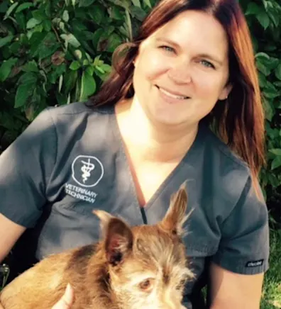 Julie Best - Veterinary Technician Julie Best - Veterinary Technician