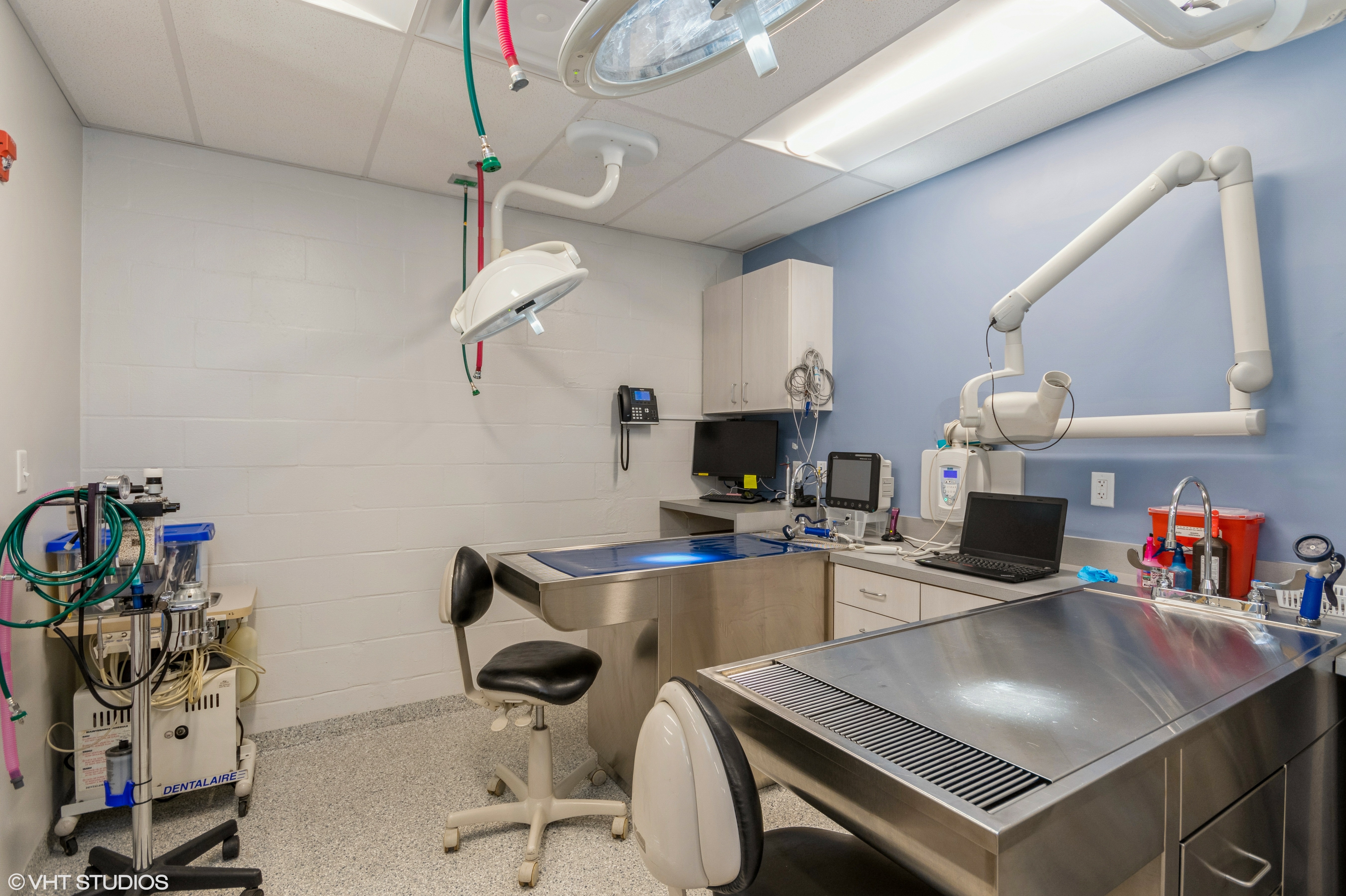 Kirkman Road Veterinary Clinic Treatment Room