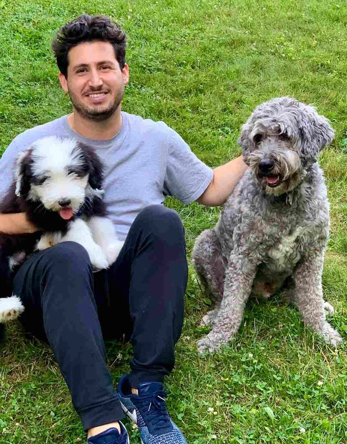 Dr. Josh Skapinker, vet at Eglinton Veterinary Facilities Dr. Josh Skapinker, vet at Eglinton Veterinary Facilities