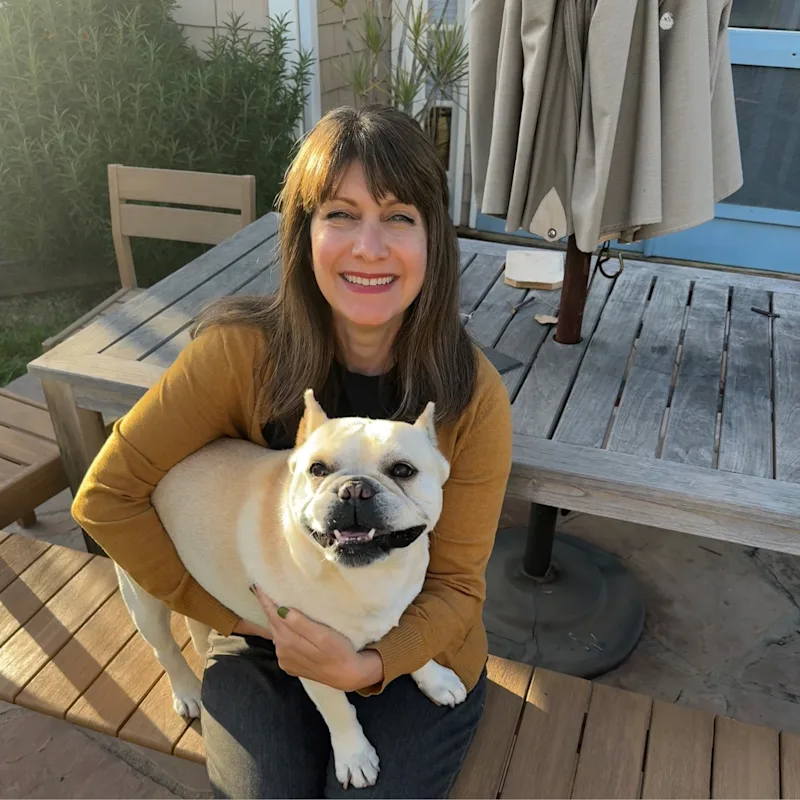 Dr. Mara Weiss Dr. Mara Weiss