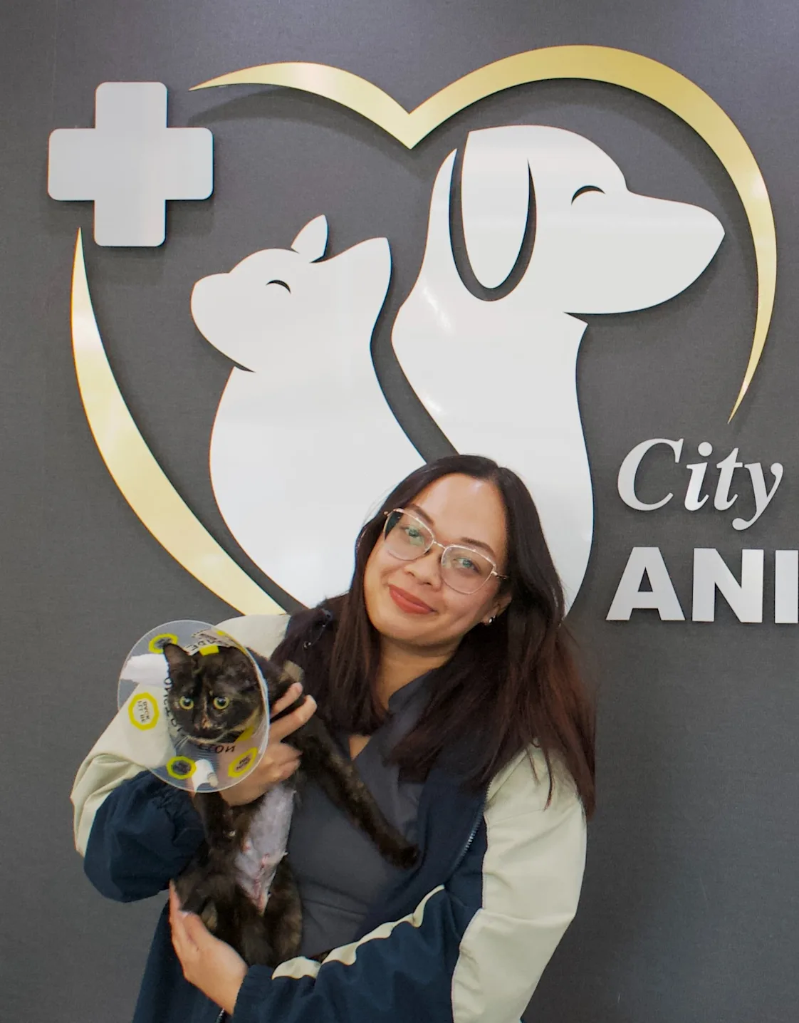Kiannah with a cat Kiannah with a cat