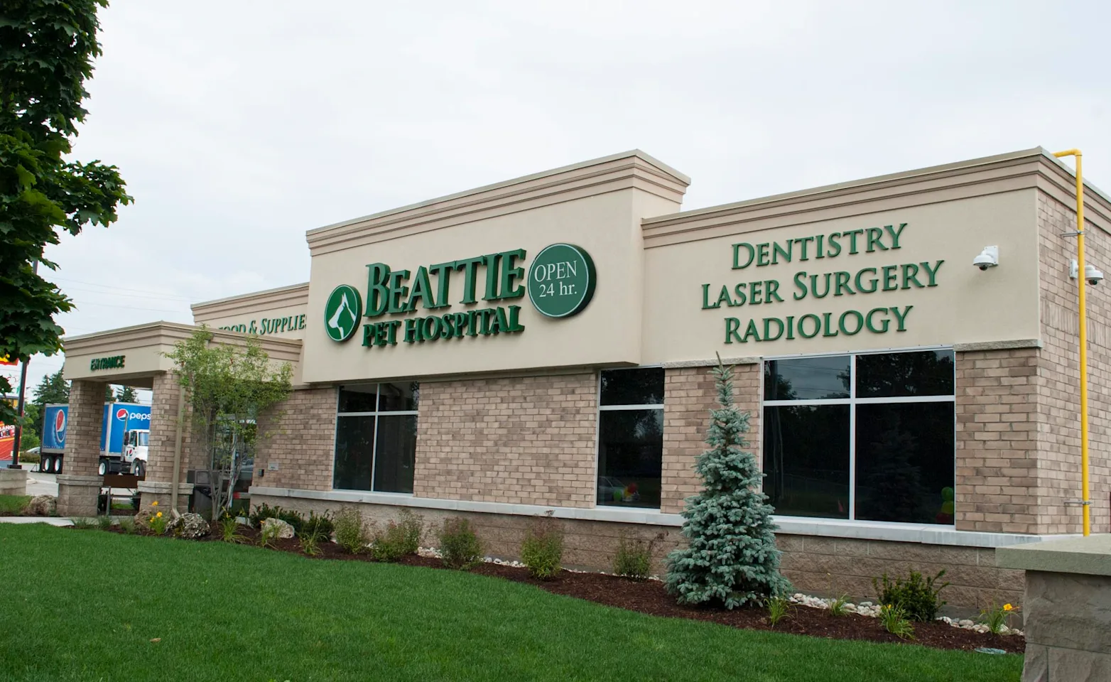 Exterior of Beattie Pet Hospital