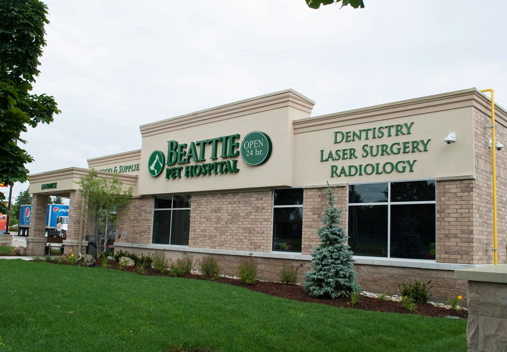 Exterior of Beattie Pet Hospital