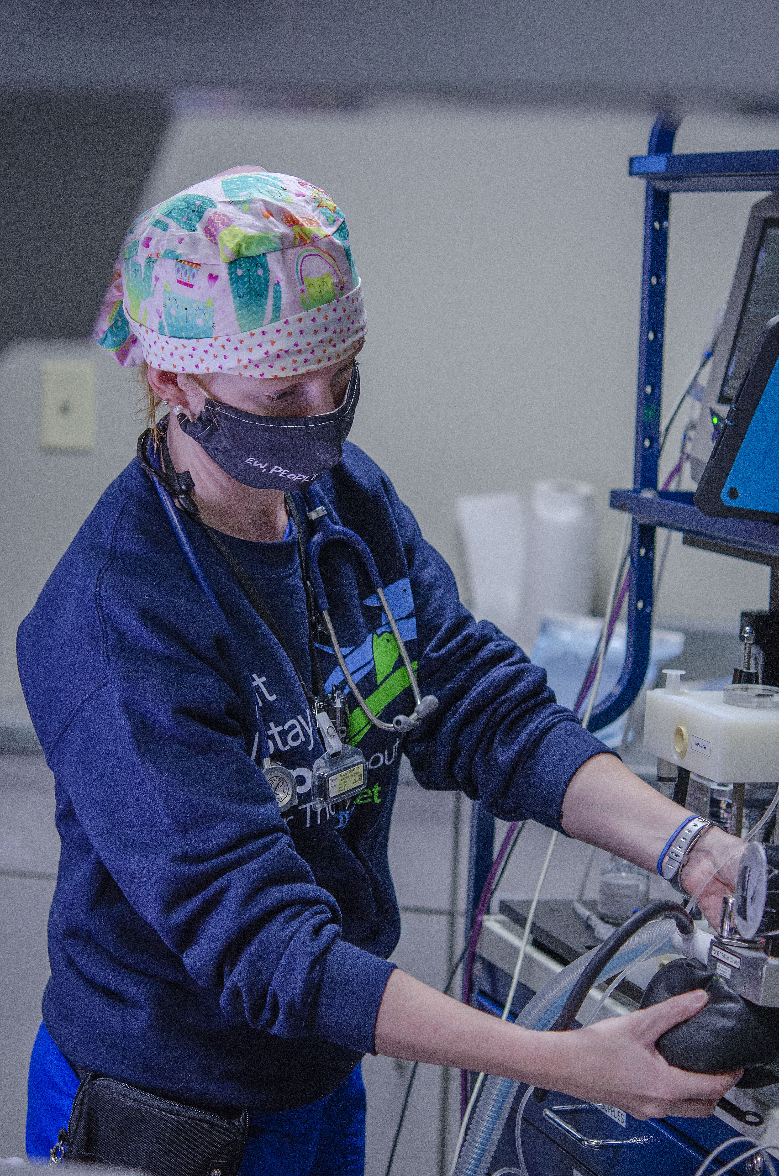 Vet Tech with an anesthesia machine