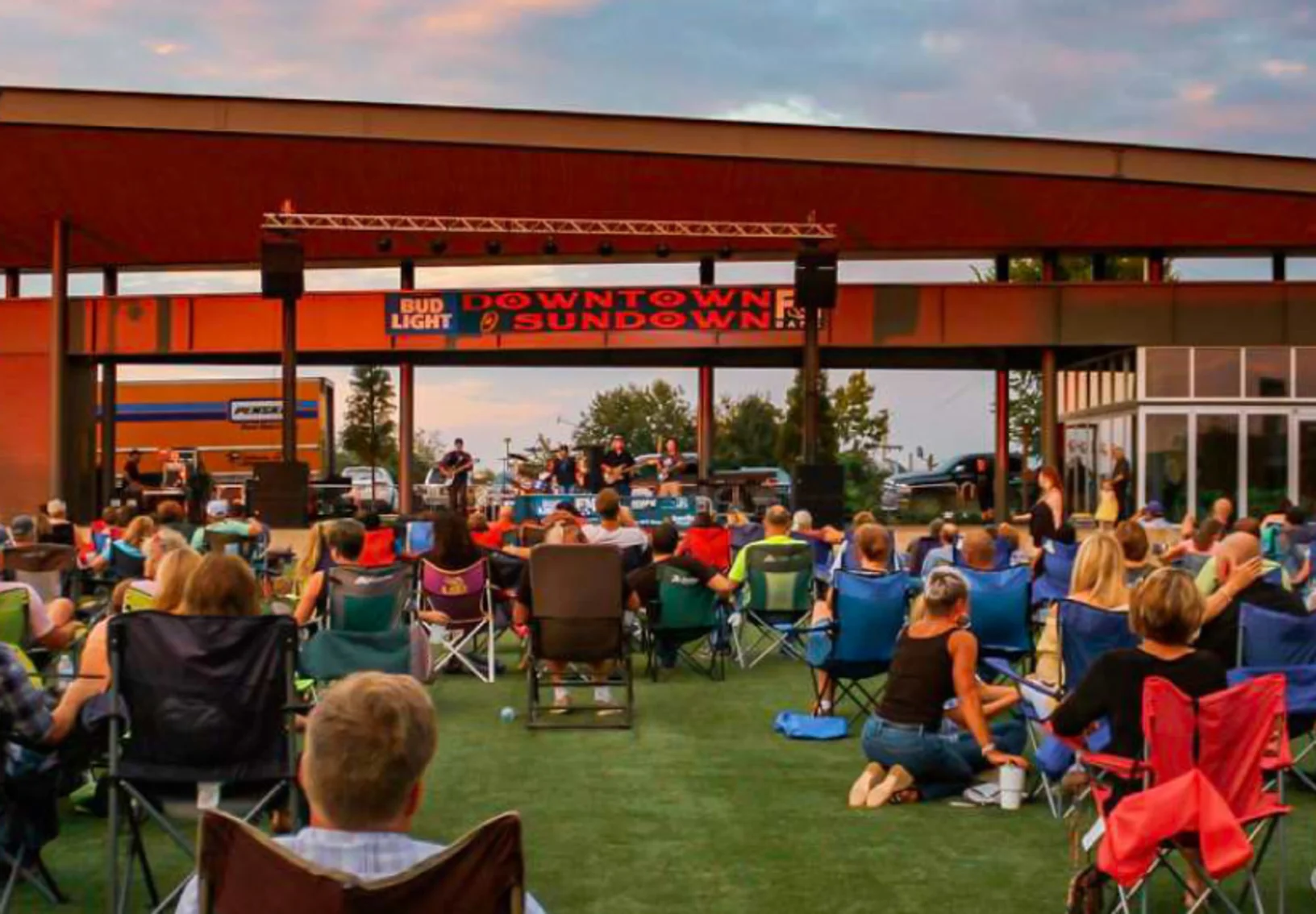 Entertainment in Clarksville Entertainment in Clarksville