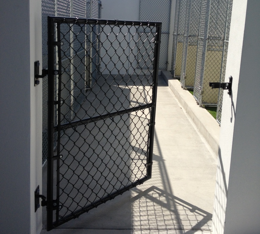 Lauderdale Pet Lodge Outdoor Kennels