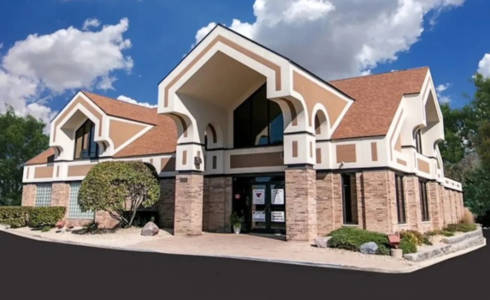 Building Exterior of Plainfield Pet Resort Building Exterior of Plainfield Pet Resort