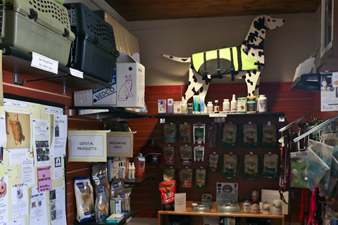 Lake Chatuge Animal Hospital Retail
