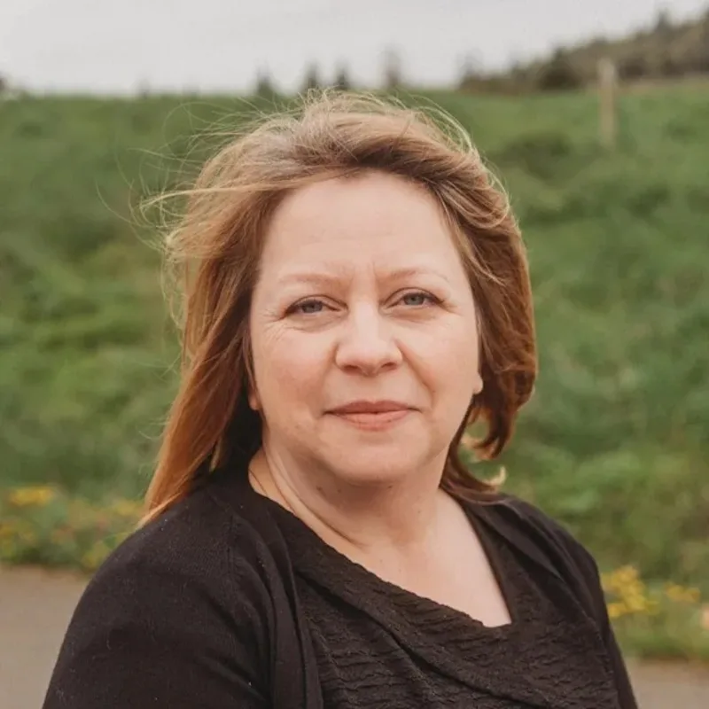 Angela Iyulores at Angeles Clinic for Animals Angela Iyulores at Angeles Clinic for Animals