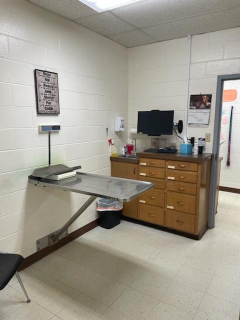 Family Pet Hospital at Morningside 0131s - Exam Room 1