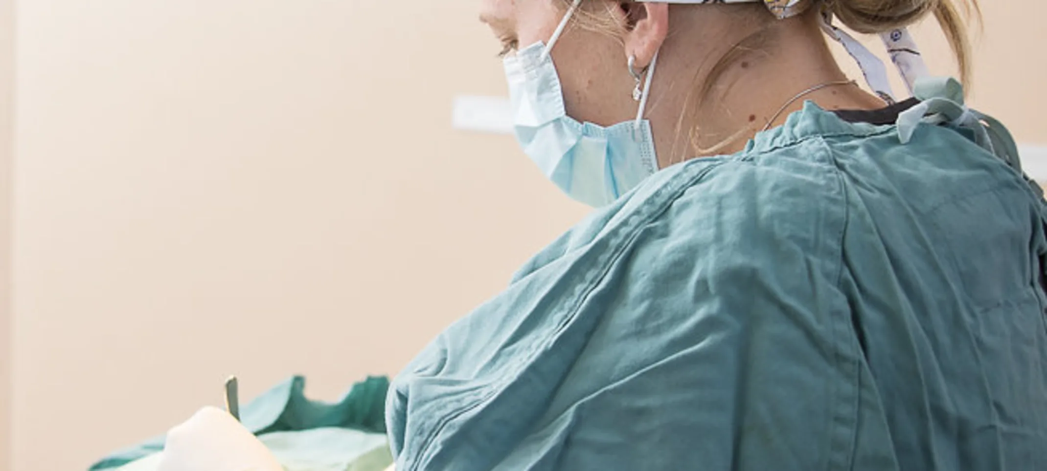 surgery table surgery table