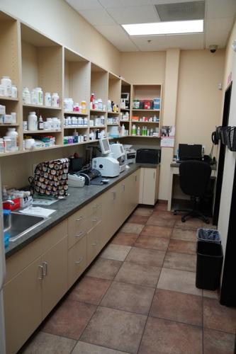 Arroyo Veterinary Center Pharmacy 
