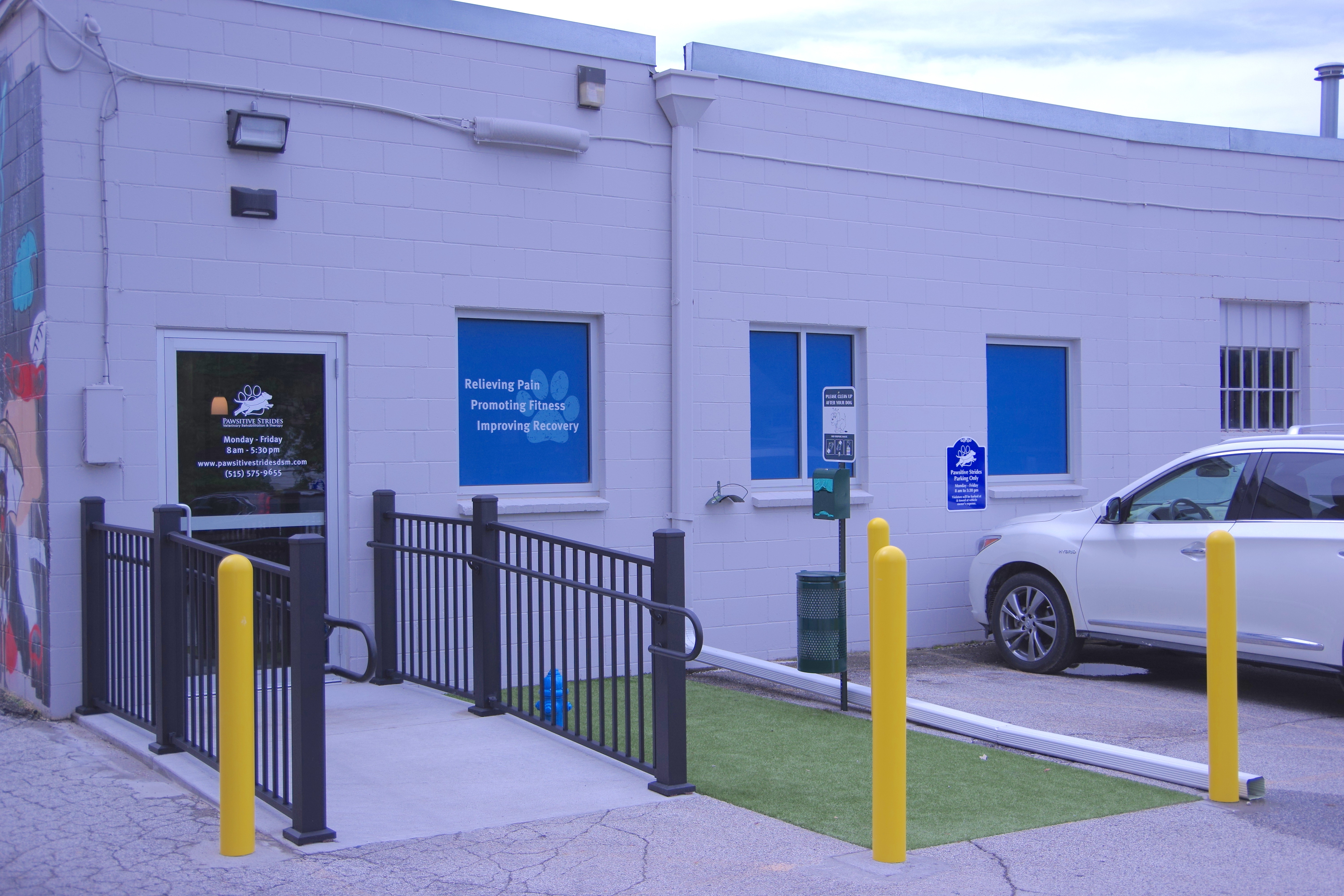 Back of Pawsitive Strides' building.