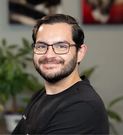 Dr. Daniel Saugar Dr. Daniel Saugar