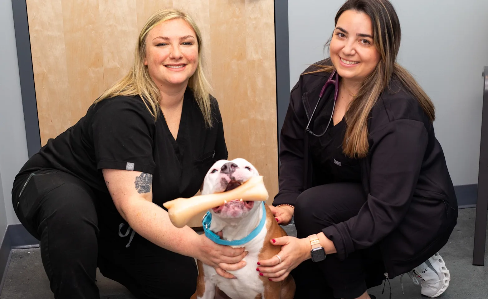 Caitlan and Gabrielle with Nitro Caitlan and Gabrielle with Nitro