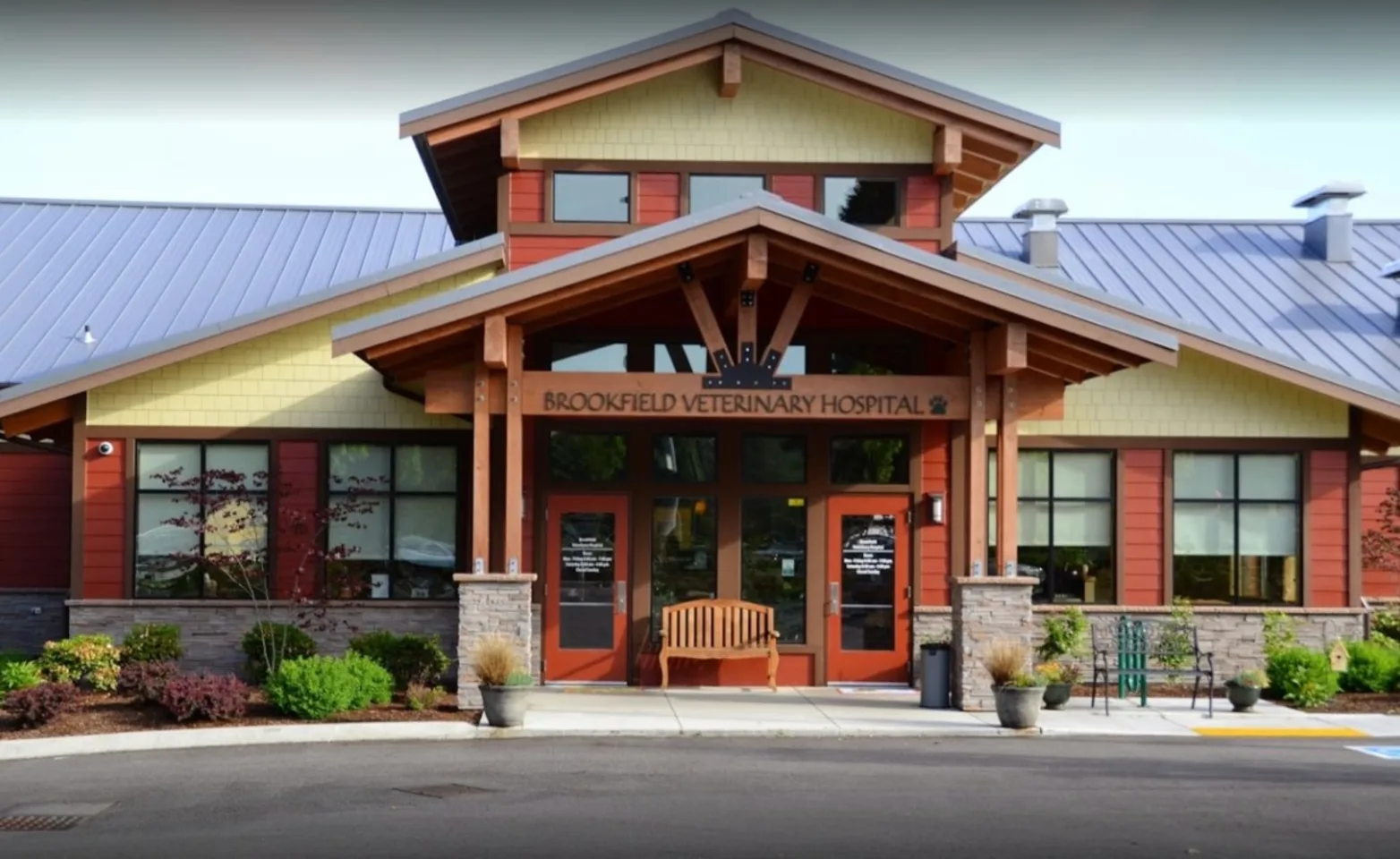 Brookfield Veterinary Hospital outside Brookfield Veterinary Hospital outside