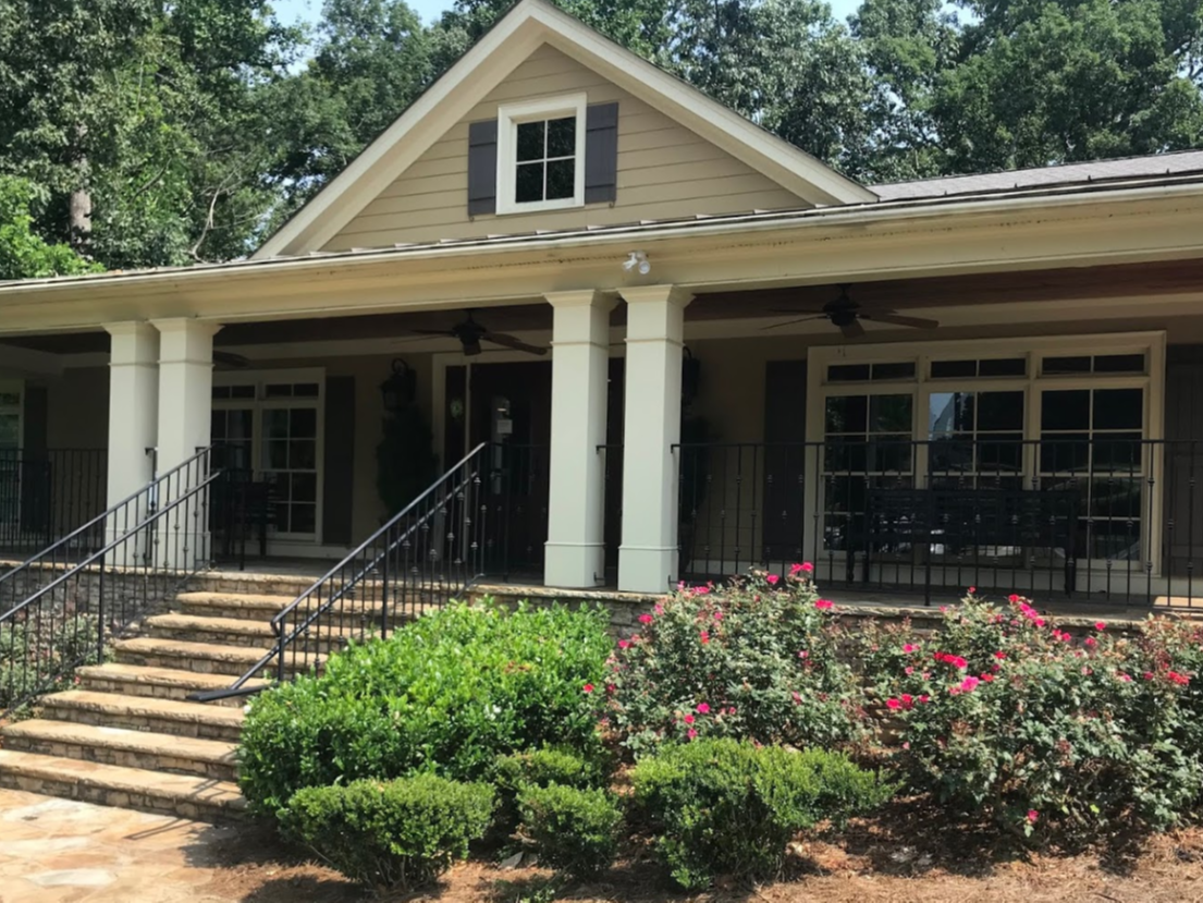 Hamby Road Animal Hospital exterior