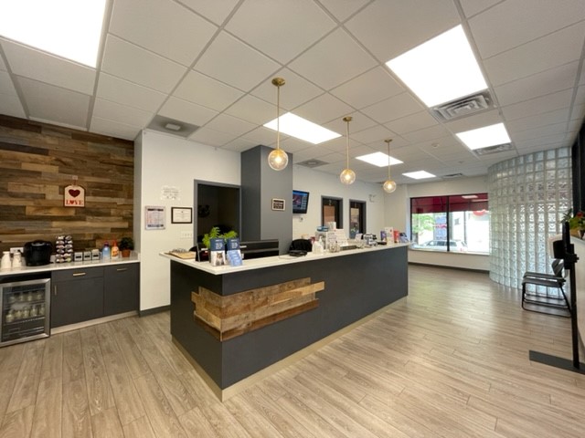 Burnham Park Animal Hospital Lobby